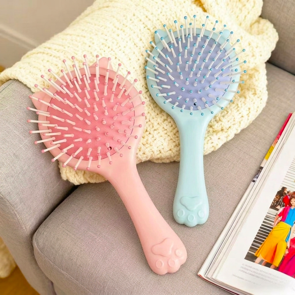 2-in-1 Hello Kitty Hair Comb with Mirror