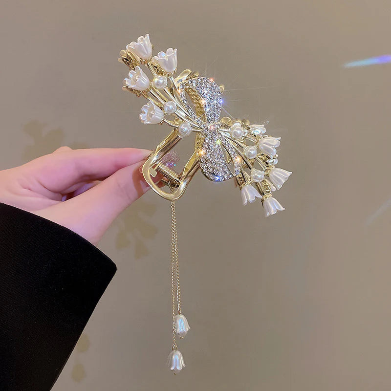 Royal Bloom Clip