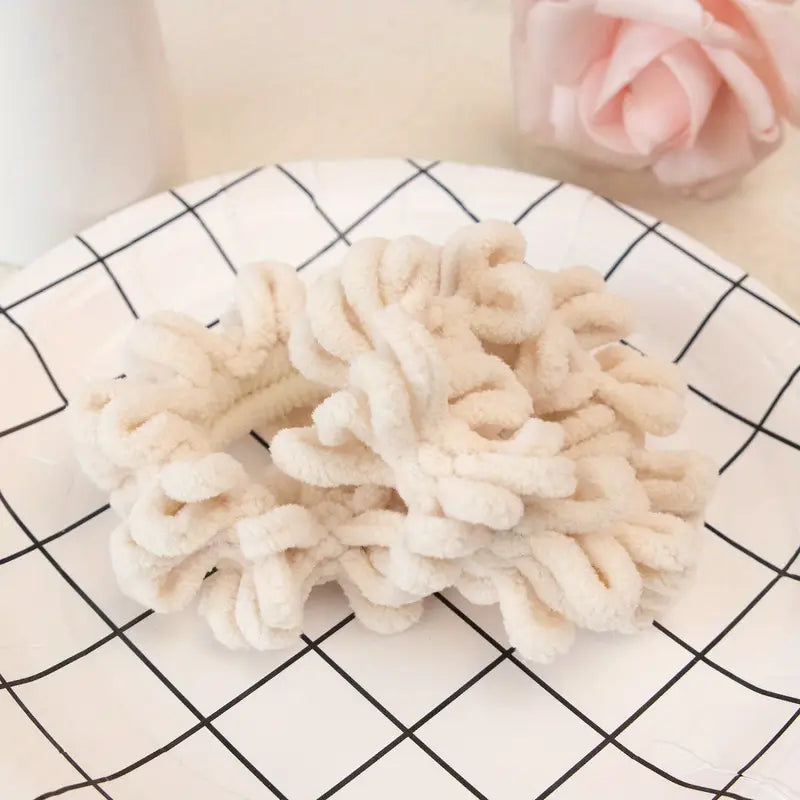 Cloud Curl Plush Scrunchie