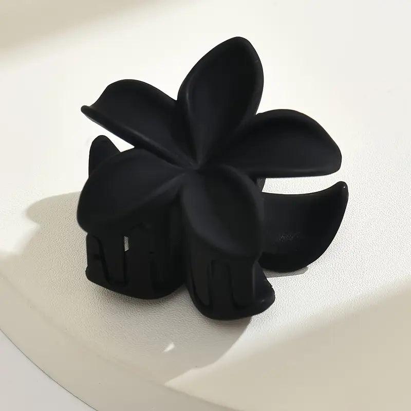 4pcs Nude Floral Clips