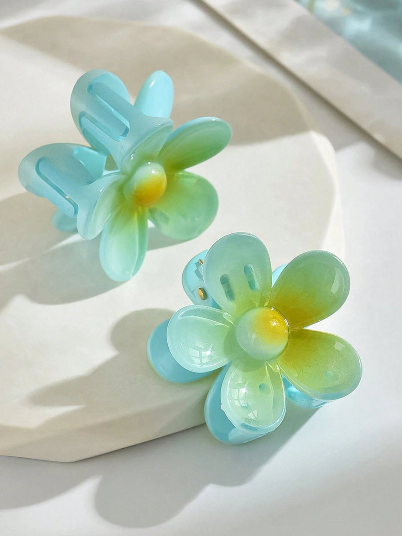2pcs Mini Gradient Blossom Clips