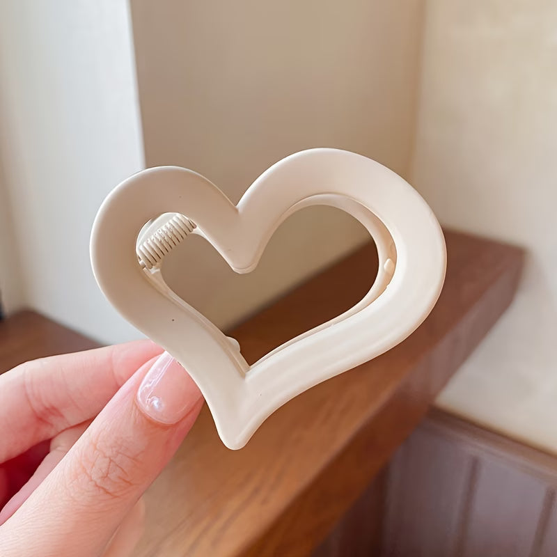 Small Matte Heart Claw Clip