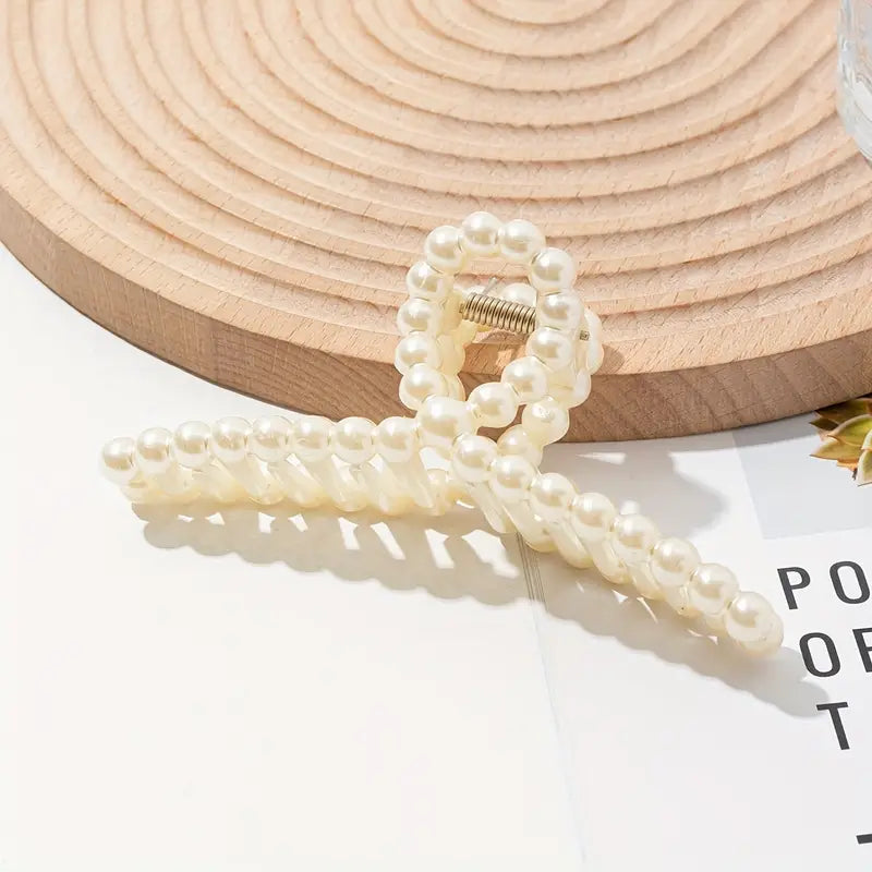Pearl Claw Clip