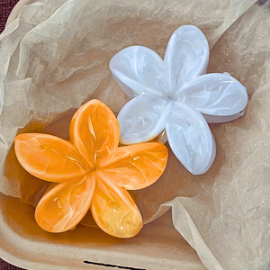 2pcs Marble Flower Clips