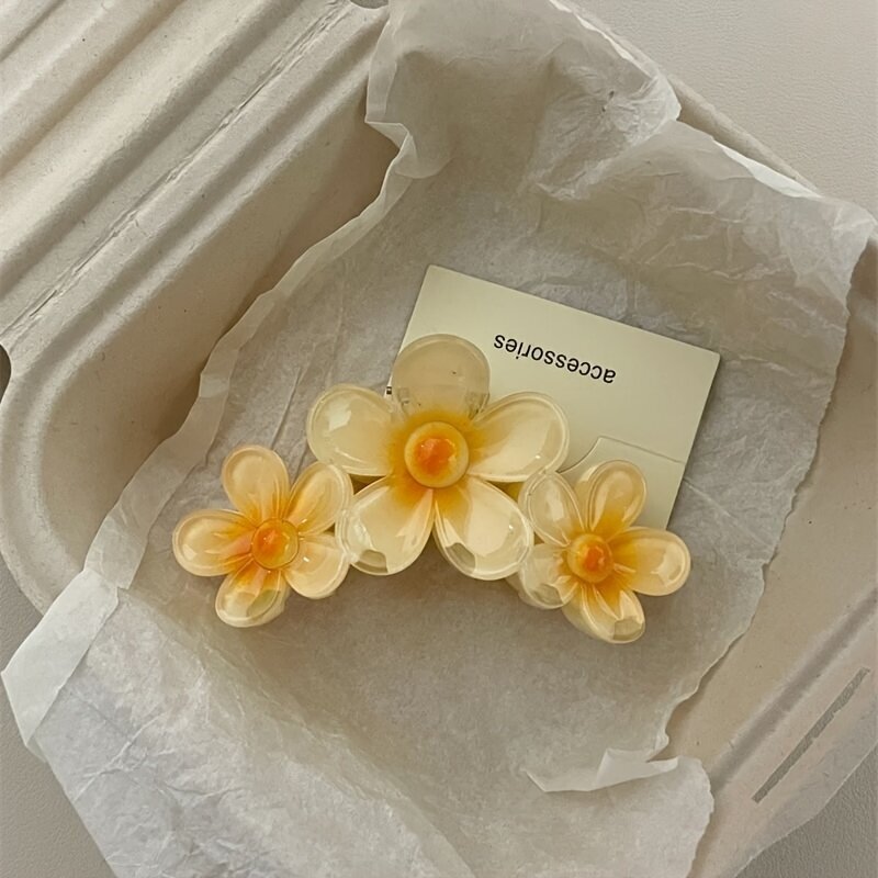 3-Bloom Blossom Clip