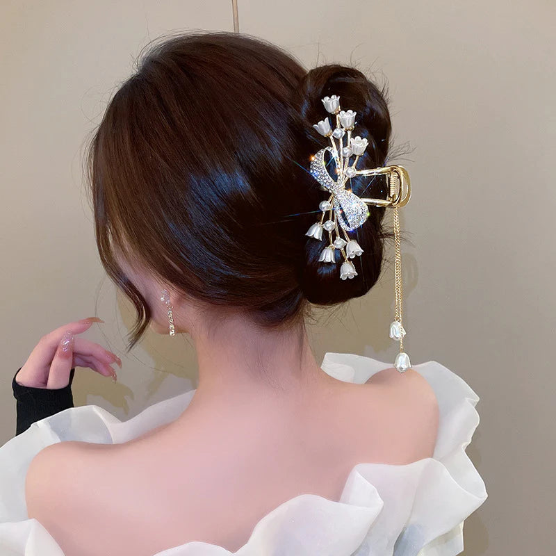 Royal Bloom Clip