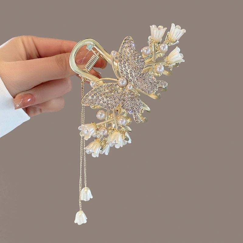 Floral Drape Claw Clip