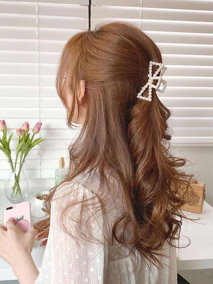 Pearl Claw Clip