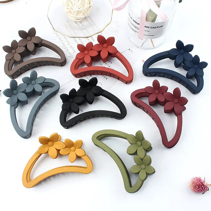 Flowery Hair Claw (Medium)