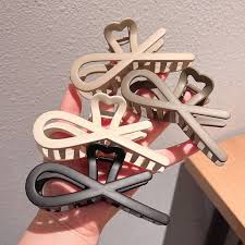 Chic HeartBow Clip