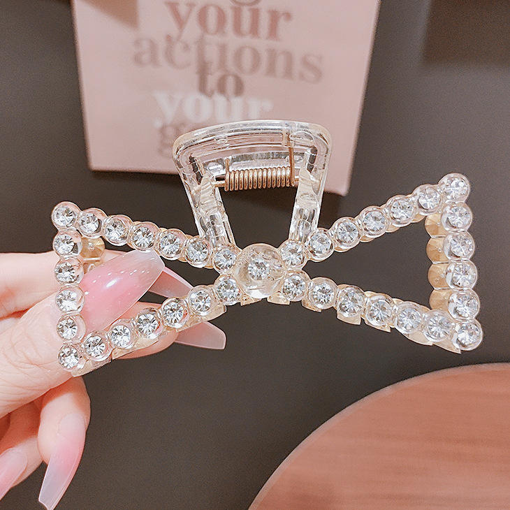 Pearl Claw Clip