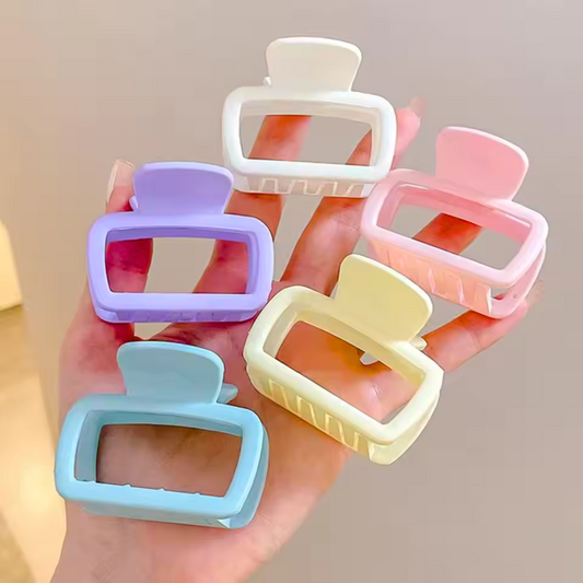 Small Geometrical Claw Clips