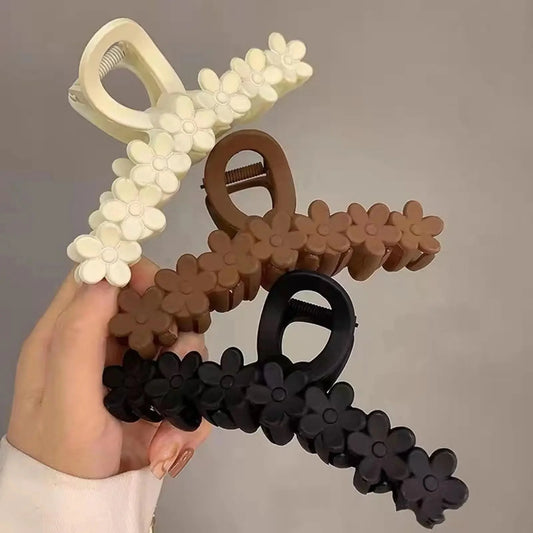Chic Flower‑adorned Clip