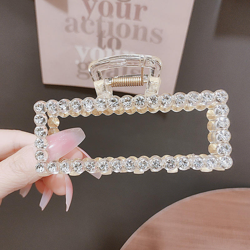 Pearl Claw Clip