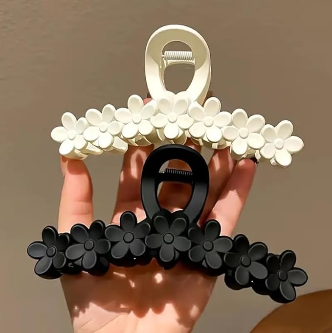 Chic Flower‑adorned Clip