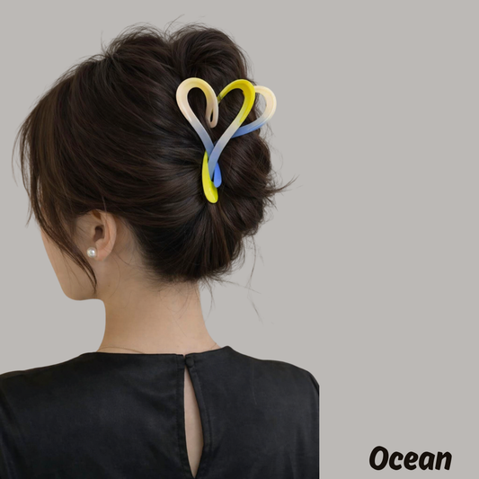 Sweet Heart Claw Clip