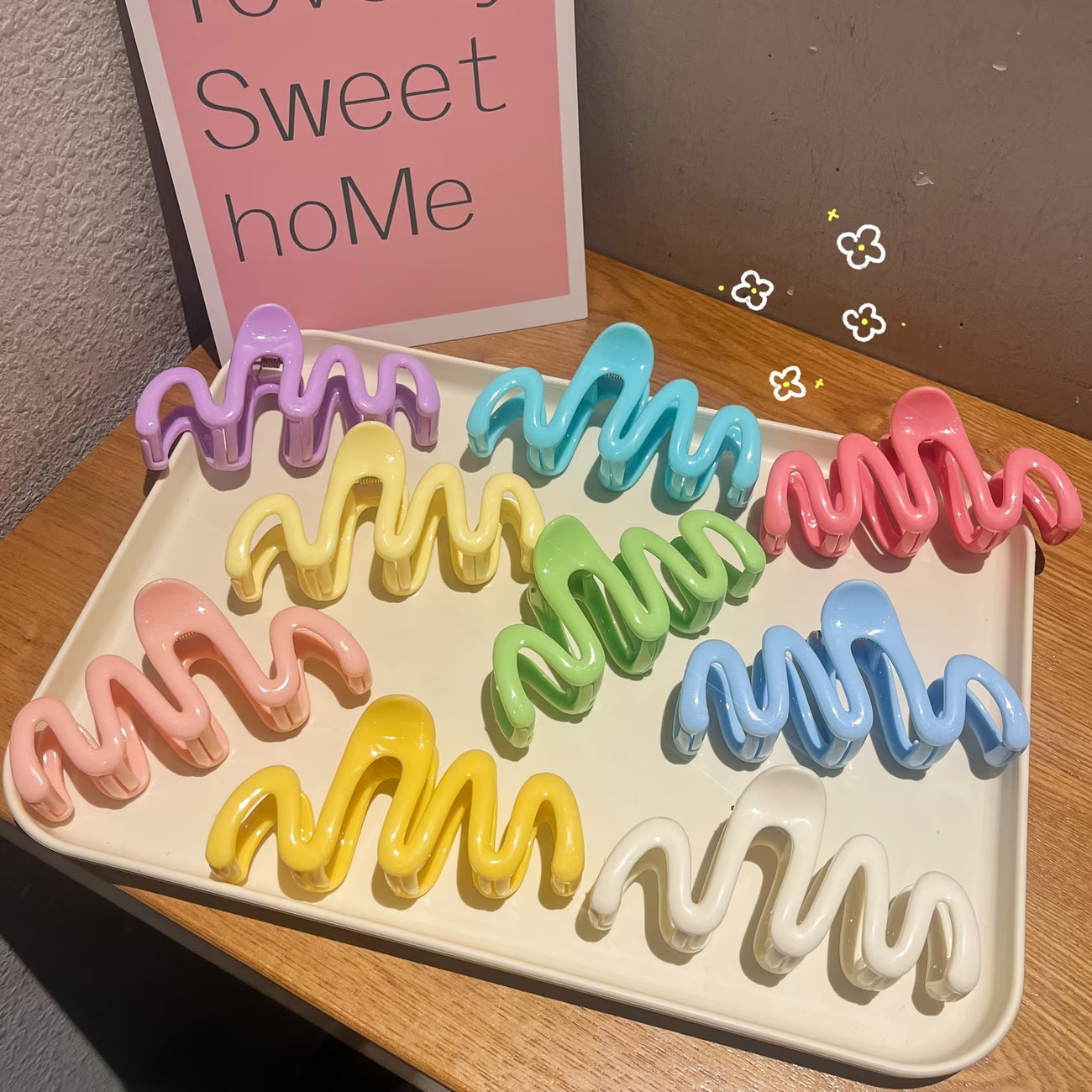 Large Wavy Claw Clip