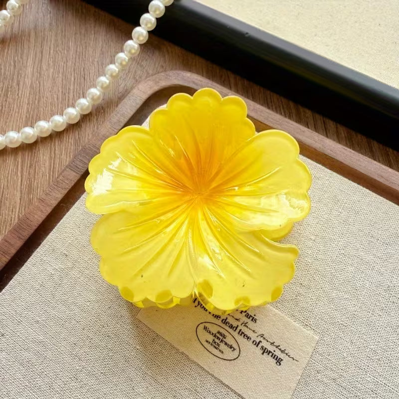 Softie Blossom Large Gradeint Clip